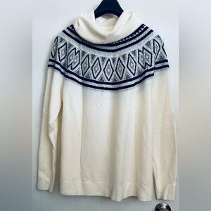 Women's Old Navy White Relaxed Turtle Neck Long Sleeve Sweater size L